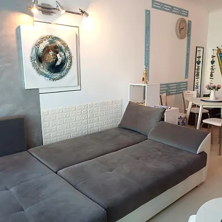 Apartament Blue Summer - уют, близо до морето Burgas City