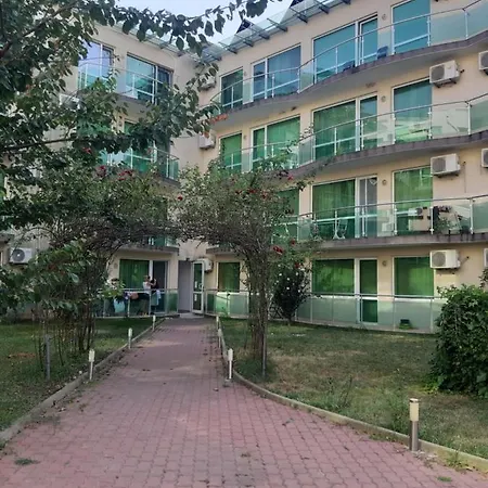 Blue Summer - уют, близо до морето ブルガス