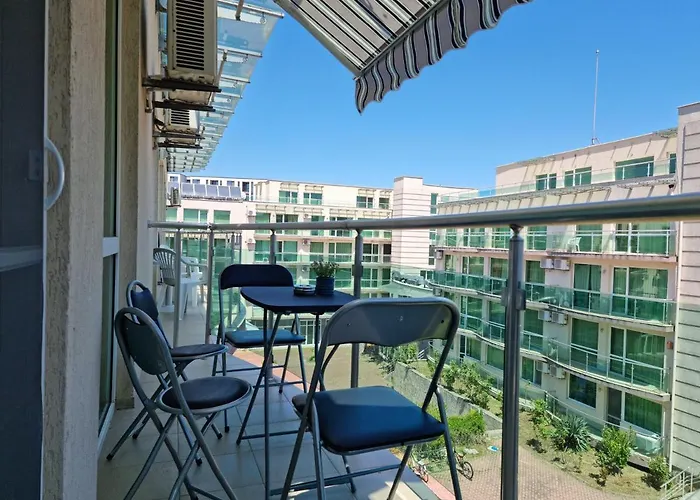 Апартамент Blue Summer - уют, близо до морето Бургас